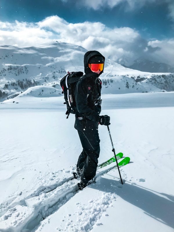 Vergeet de standaard piste: Zo plan je een onvergetelijk ski avontuur